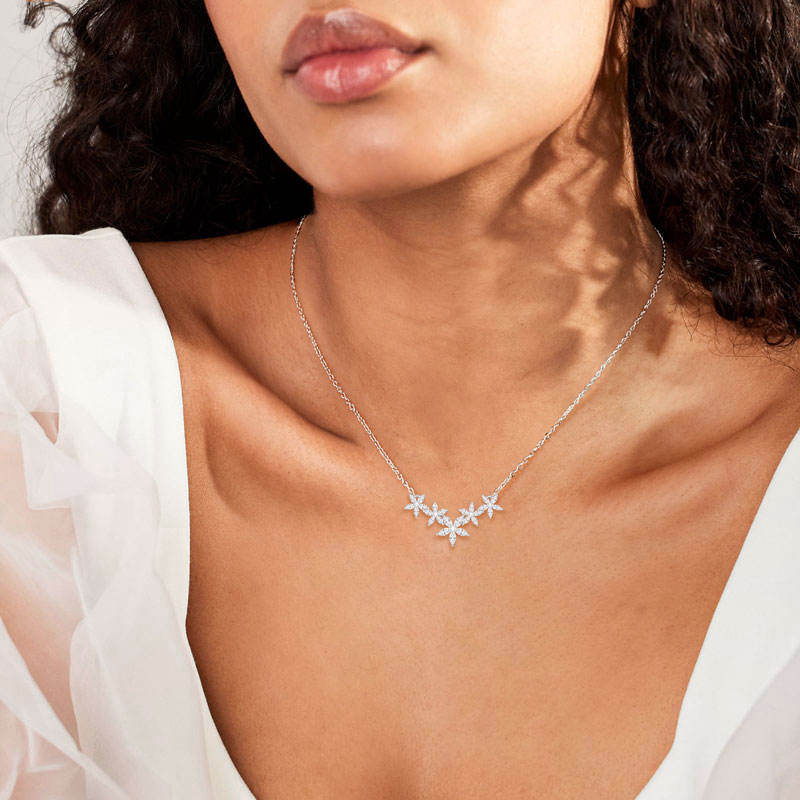 Five Flower Garland Necklace · 925 Sterling Silver · D/VVS1 Moissanite with GRA Certificate | FAWDI